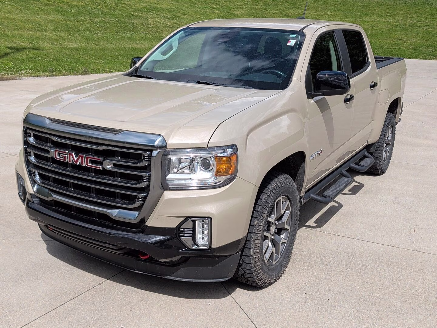 2021 Desert Sand Metallic GMC Canyon 4WD AT4 w/Leather 4X4 Truck
