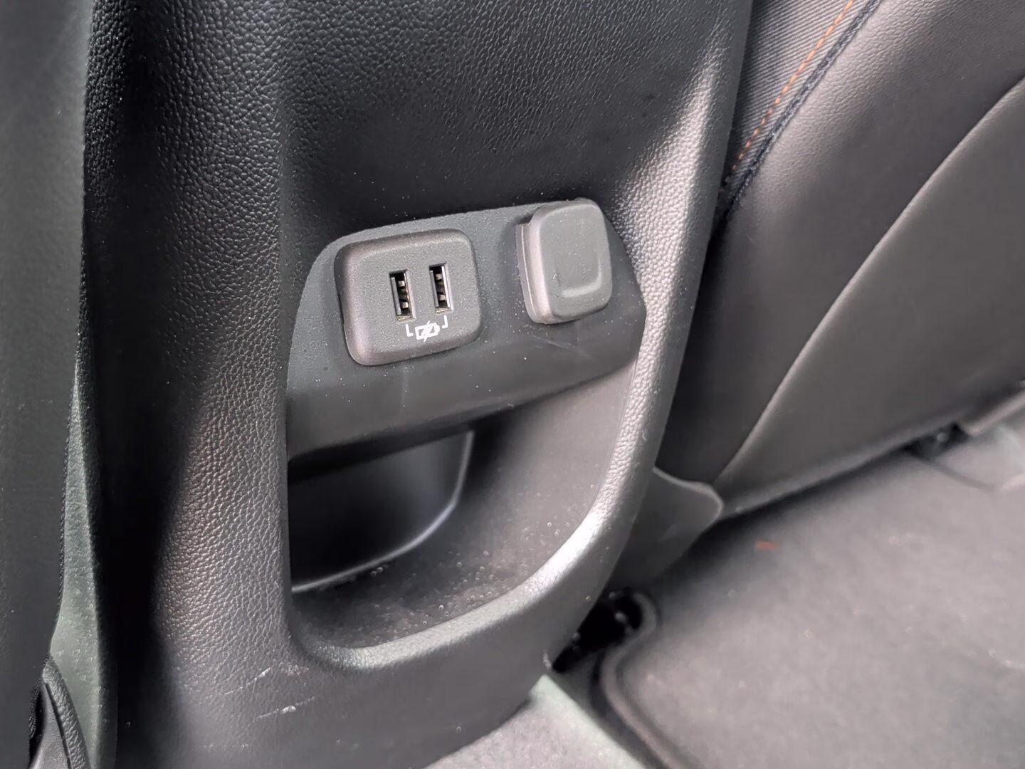 2021 Desert Sand Metallic GMC Canyon 4WD AT4 w/Leather 4X4 Truck