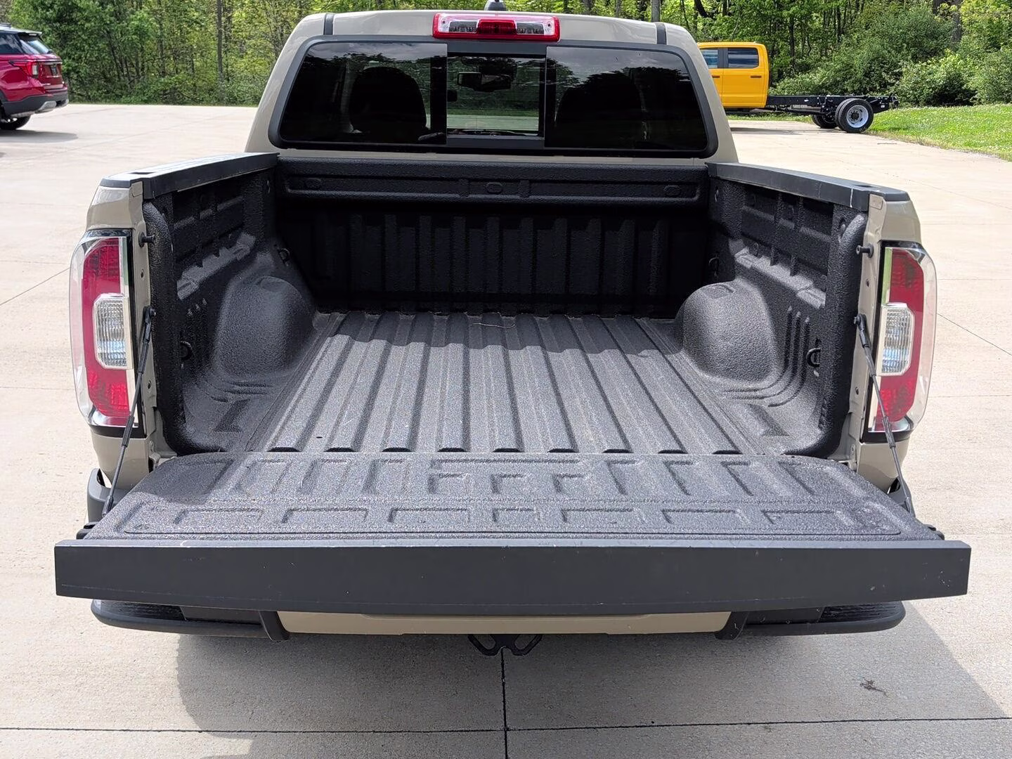 2021 Desert Sand Metallic GMC Canyon 4WD AT4 w/Leather 4X4 Truck