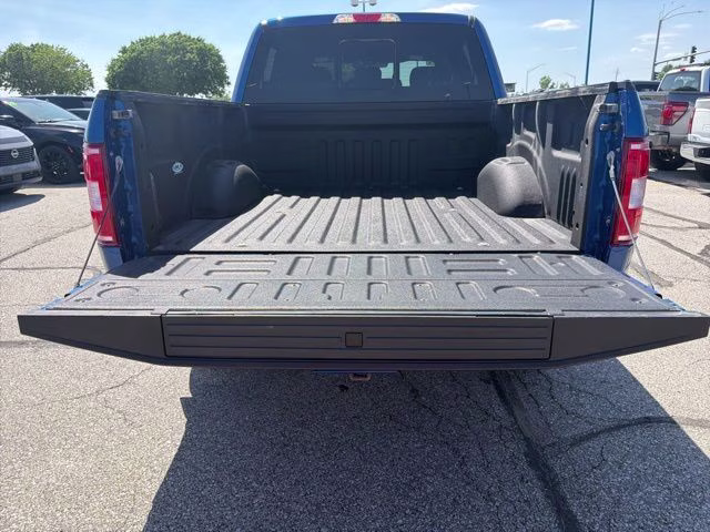 2018 Lightning Blue Ford F-150 XLT 4X4 Truck