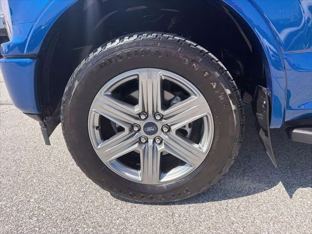 2018 Lightning Blue Ford F-150 XLT 4X4 Truck