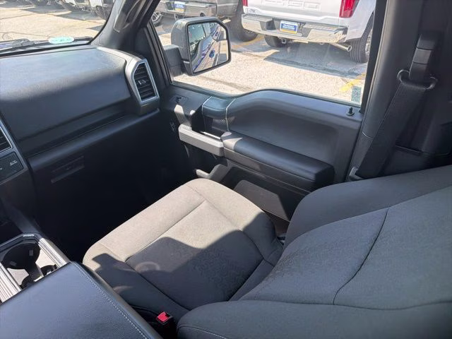2018 Lightning Blue Ford F-150 XLT 4X4 Truck