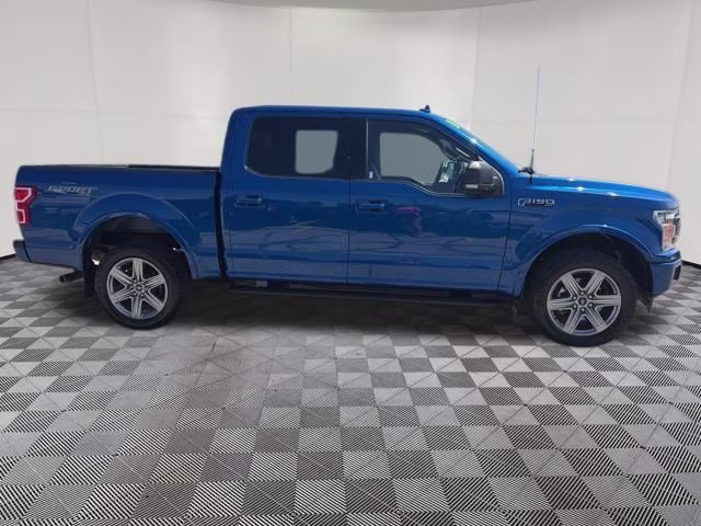 2018 Lightning Blue Ford F-150 XLT 4X4 Truck