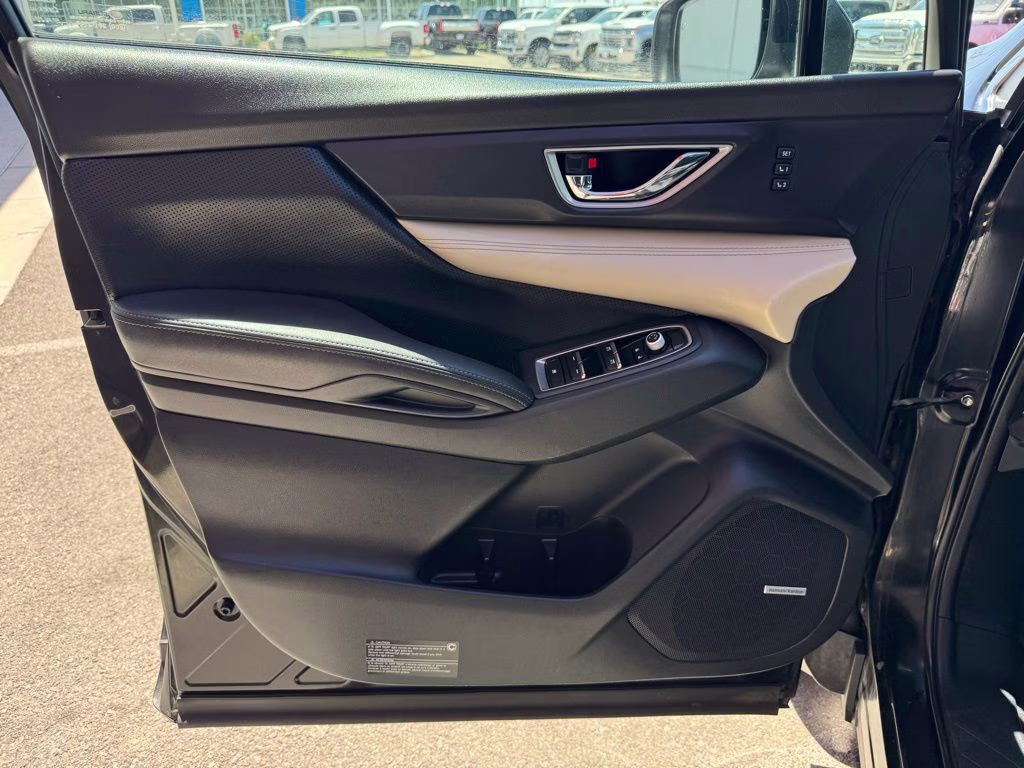 2020 Crystal Black Silica Subaru Ascent Limited AWD SUV