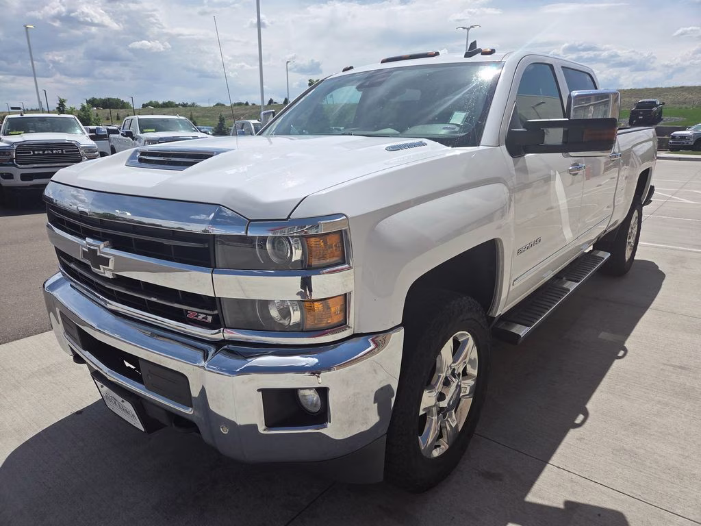 2019 Summit White Chevrolet Silverado 2500HD LTZ 4X4 Truck