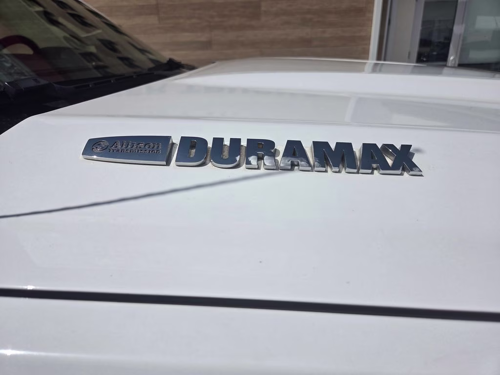 2019 Summit White Chevrolet Silverado 2500HD LTZ 4X4 Truck