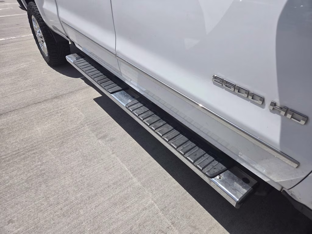 2019 Summit White Chevrolet Silverado 2500HD LTZ 4X4 Truck