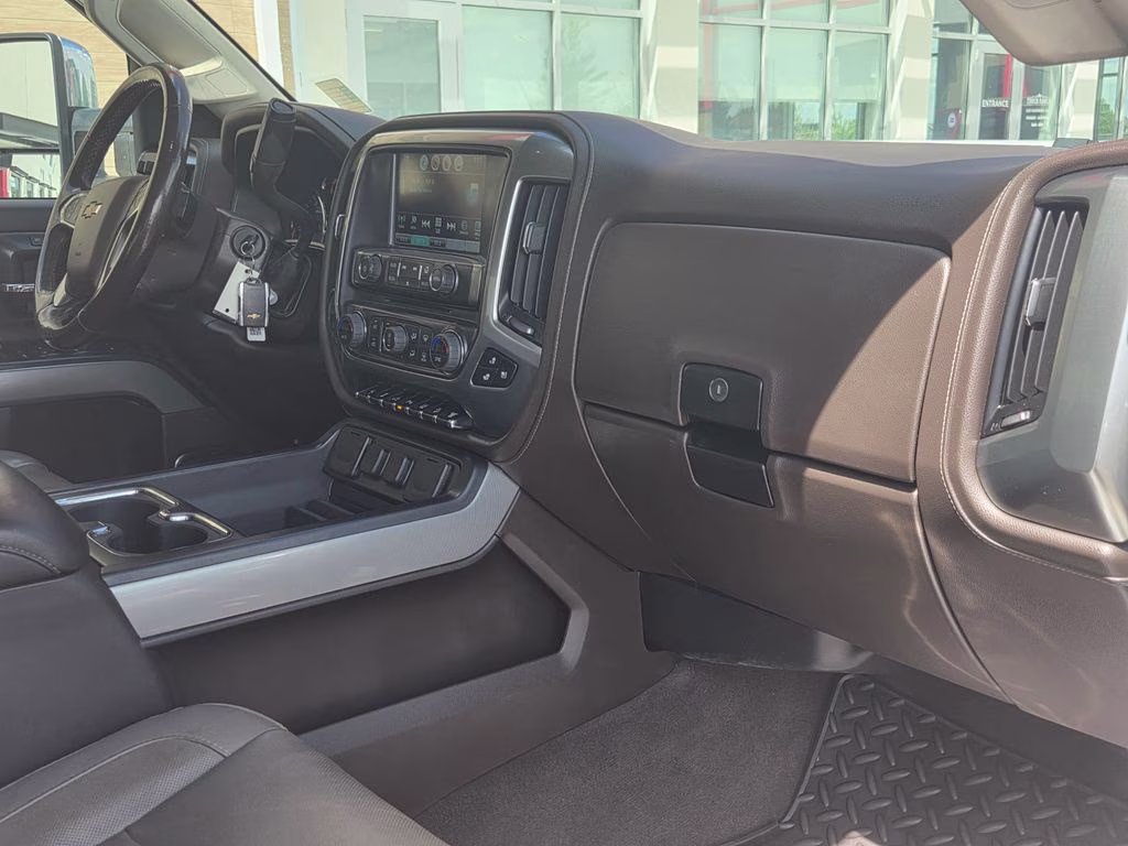 2019 Summit White Chevrolet Silverado 2500HD LTZ 4X4 Truck