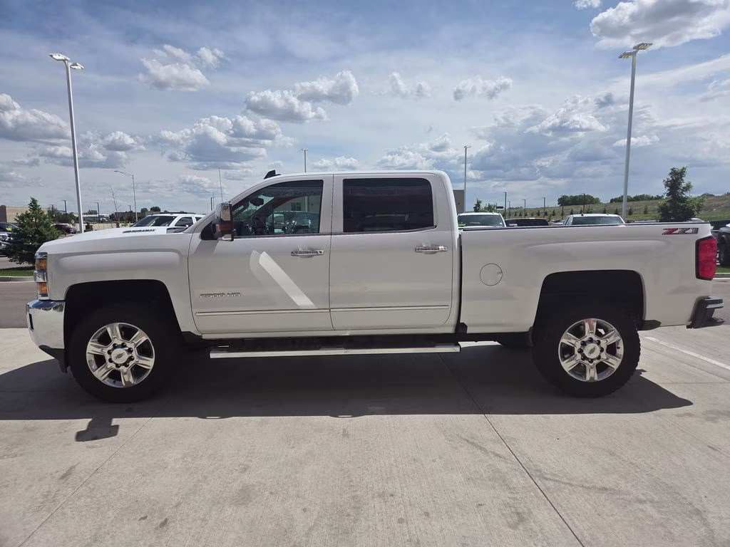 2019 Summit White Chevrolet Silverado 2500HD LTZ 4X4 Truck