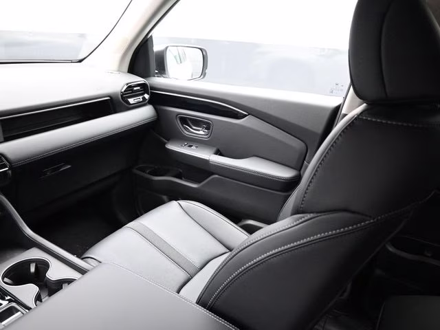 2025 Platinum White Pearl Honda Pilot EX-L AWD SUV