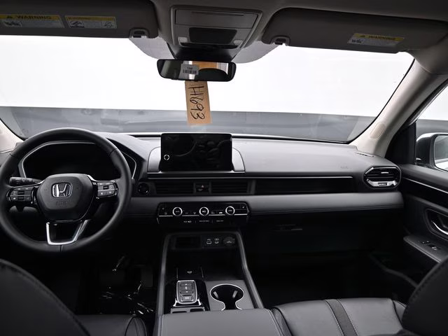 2025 Platinum White Pearl Honda Pilot EX-L AWD SUV