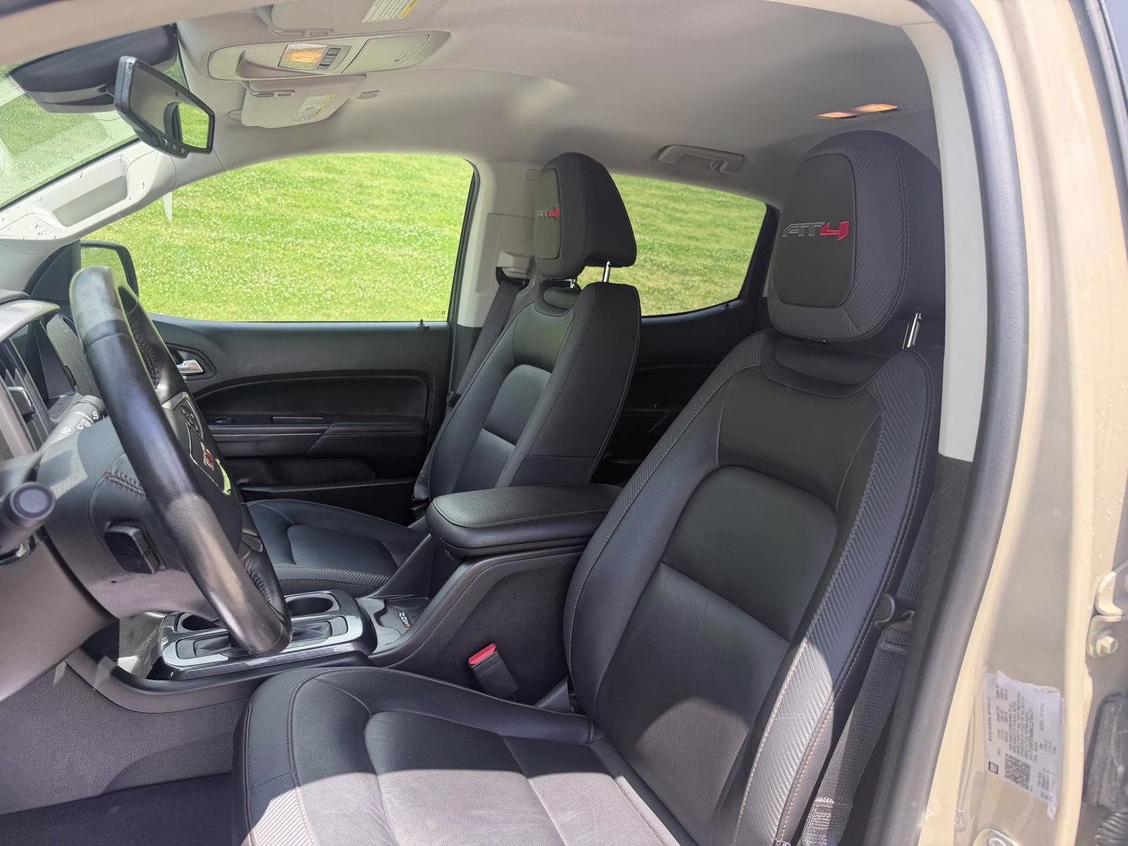 2021 Desert Sand Metallic GMC Canyon 4WD AT4 w/Leather 4X4 Truck
