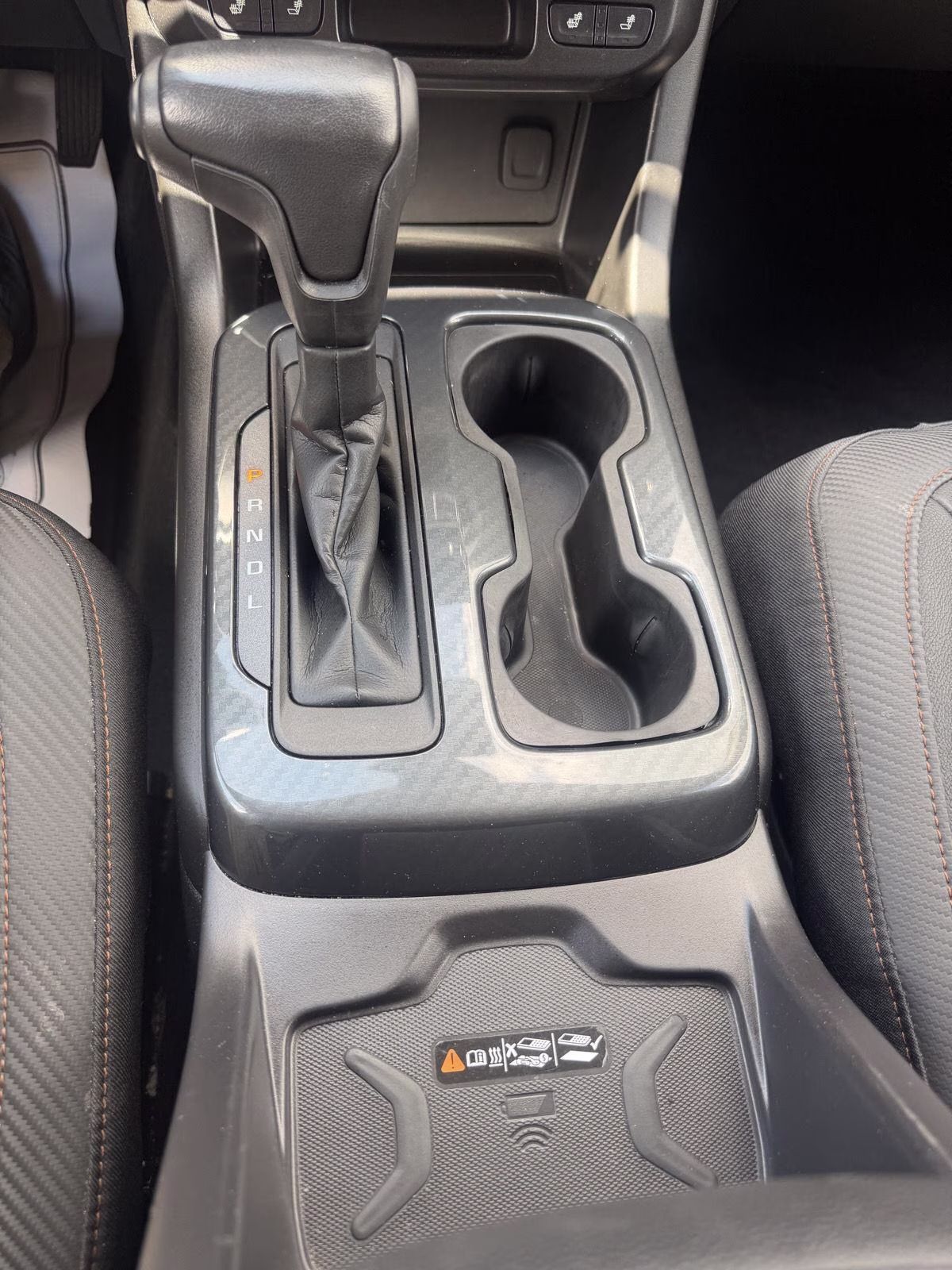 2021 Desert Sand Metallic GMC Canyon 4WD AT4 w/Leather 4X4 Truck