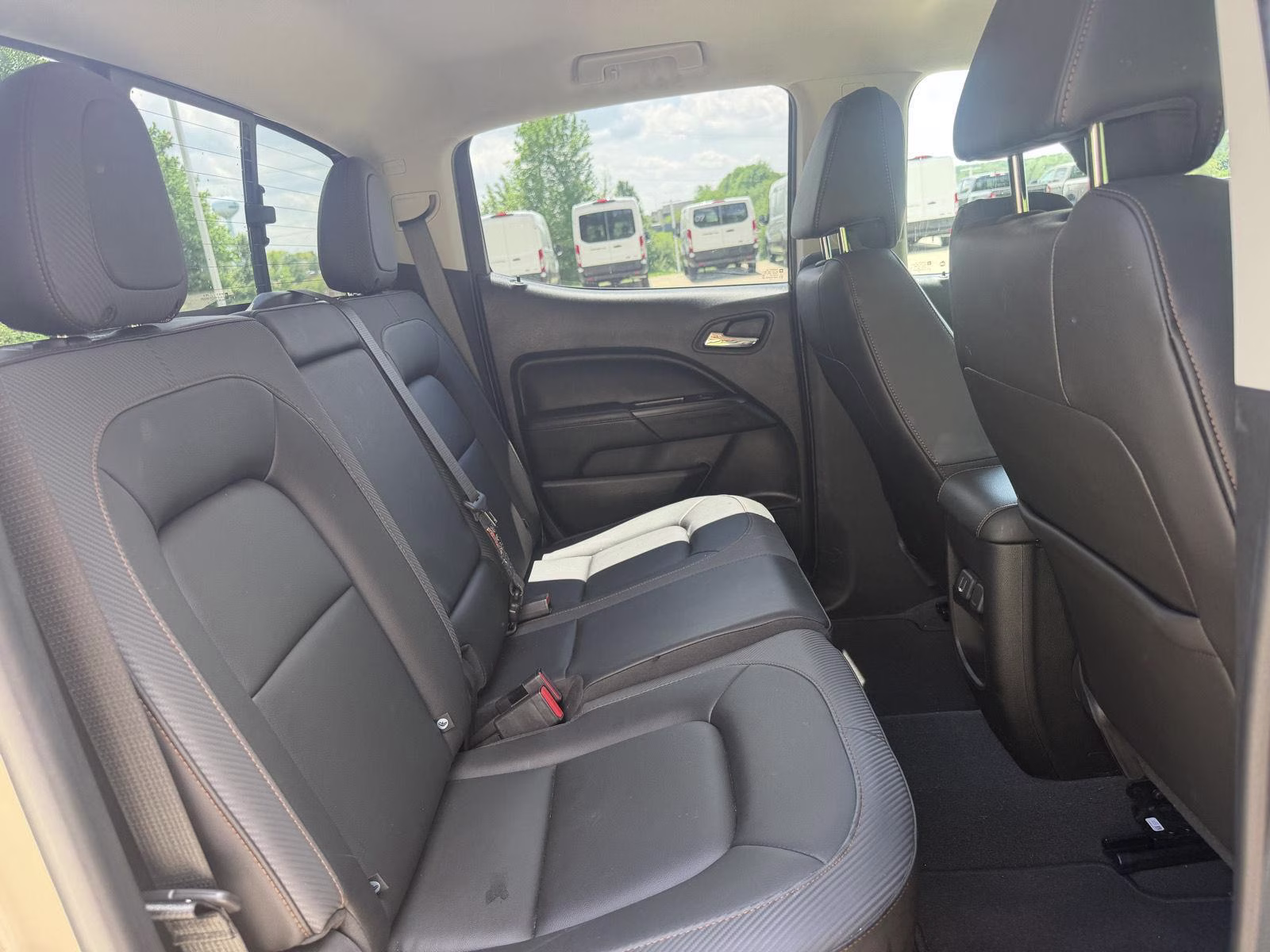 2021 Desert Sand Metallic GMC Canyon 4WD AT4 w/Leather 4X4 Truck