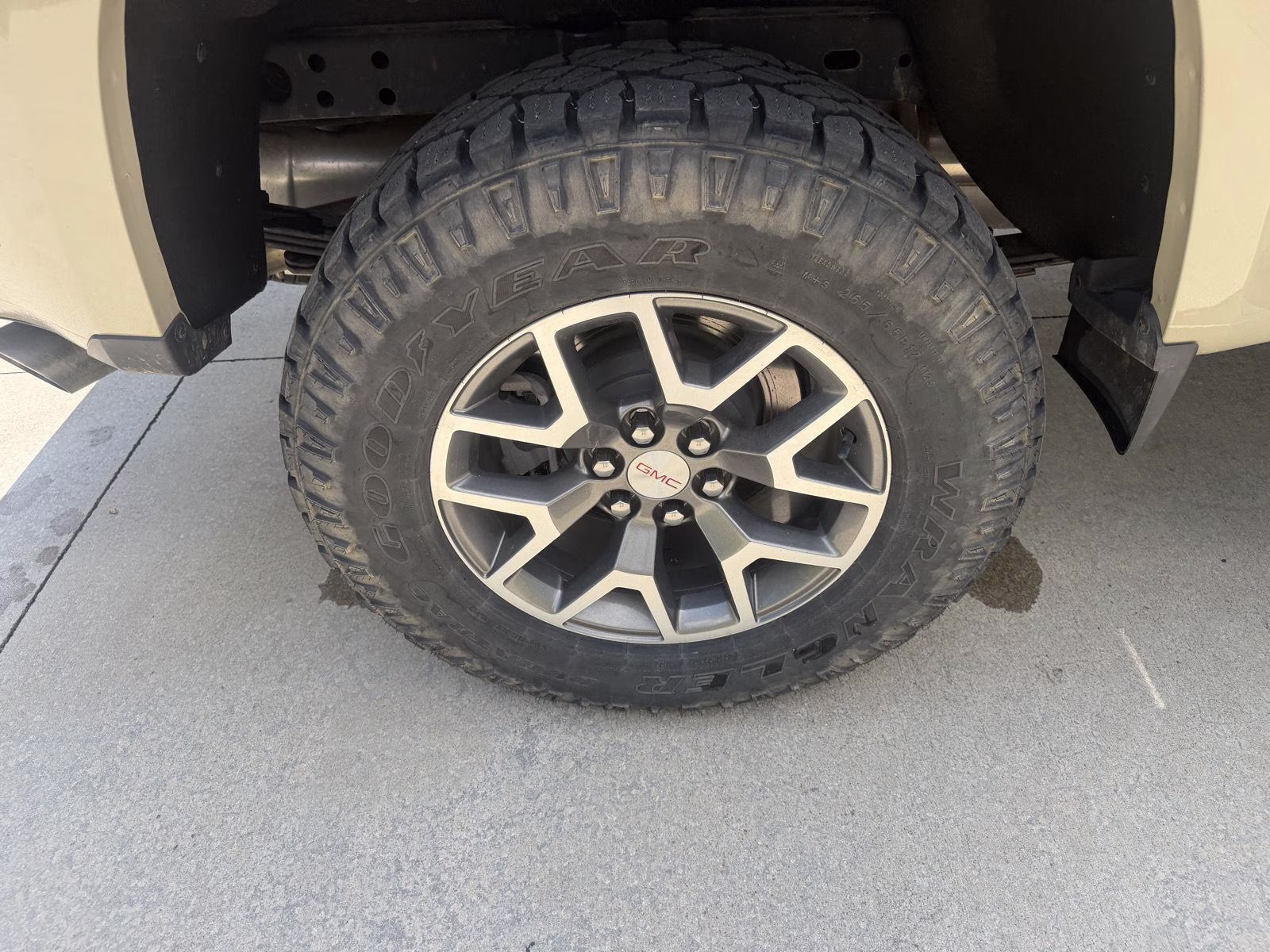 2021 Desert Sand Metallic GMC Canyon 4WD AT4 w/Leather 4X4 Truck