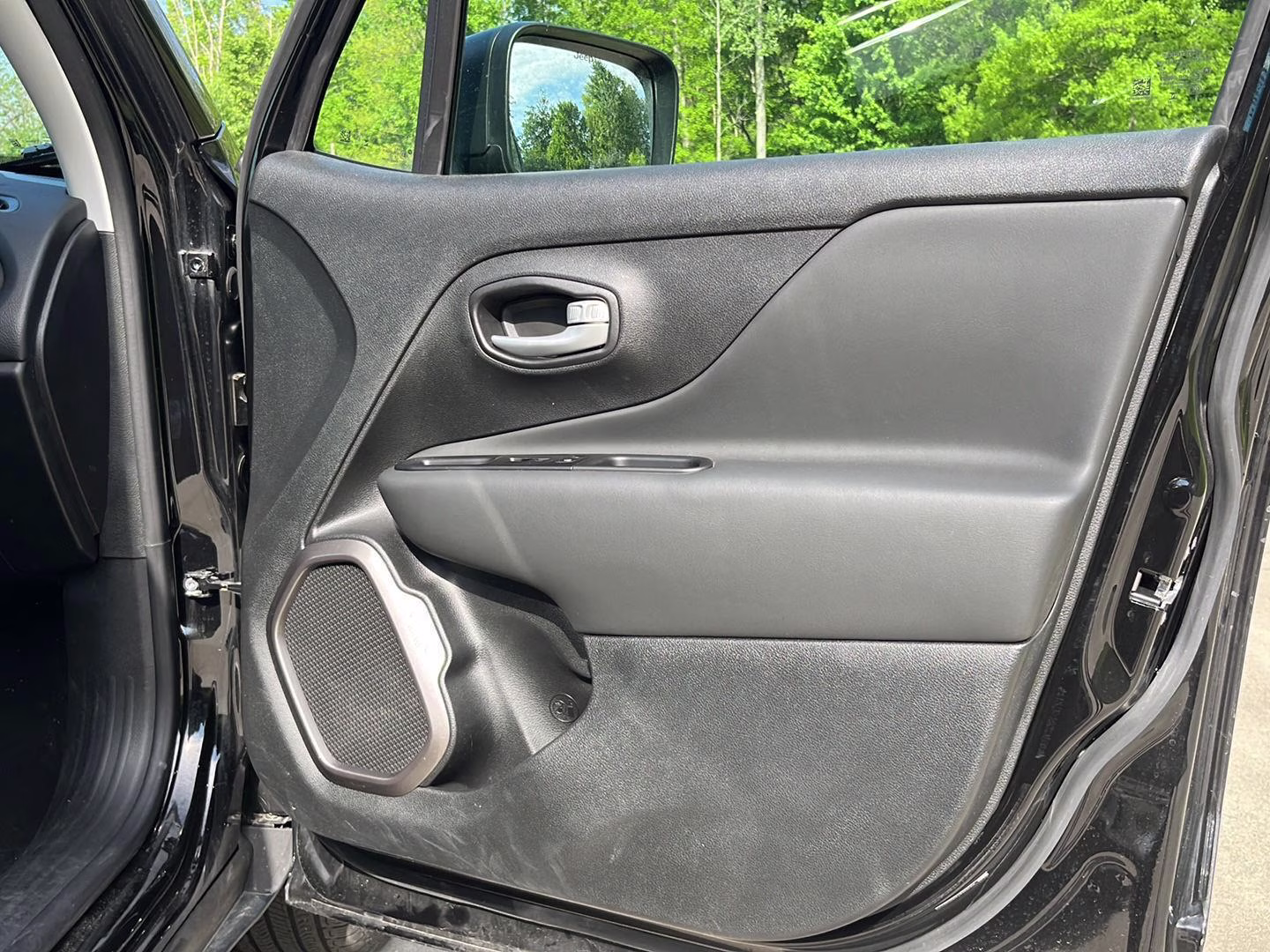 2023 Black Clearcoat Jeep Renegade Latitude 4X4 SUV