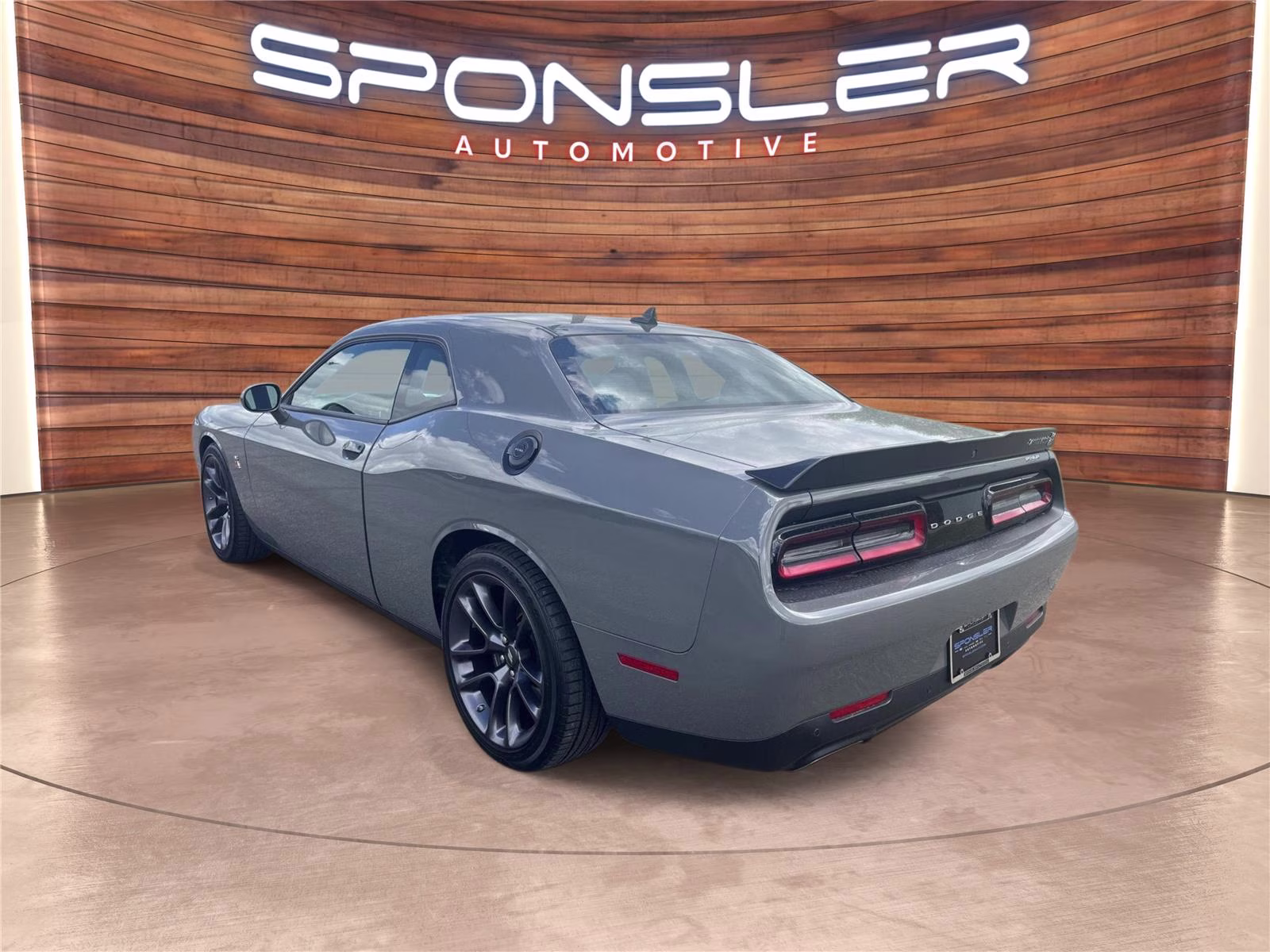 2023 Destroyer Gray Clearcoat Dodge Challenger R/T Scat Pack RWD Coupe