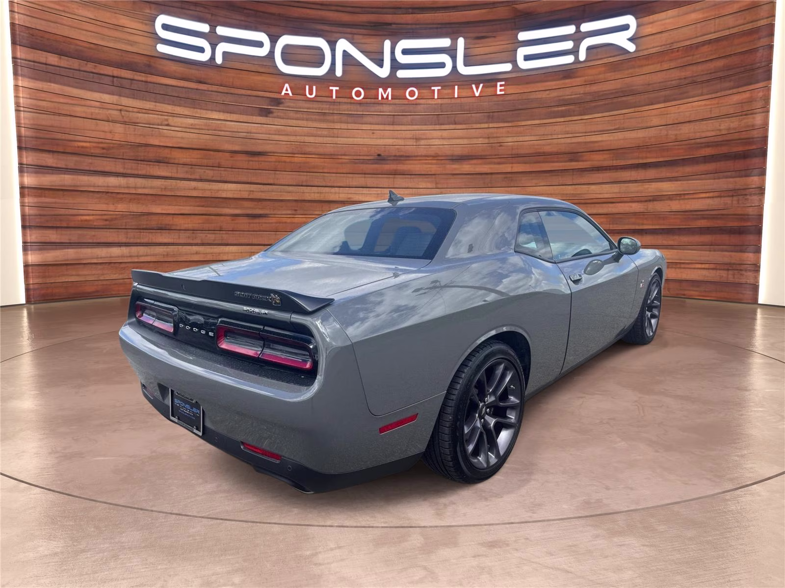 2023 Destroyer Gray Clearcoat Dodge Challenger R/T Scat Pack RWD Coupe