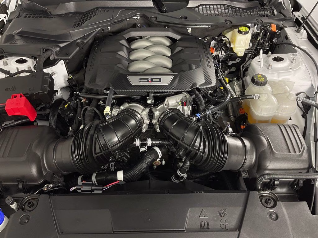 2024 Oxford White Ford Mustang GT Premium RWD Coupe