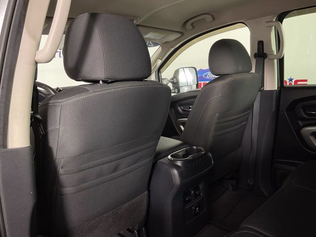 2017 Gun Metallic Nissan Titan SV 4X4 Truck
