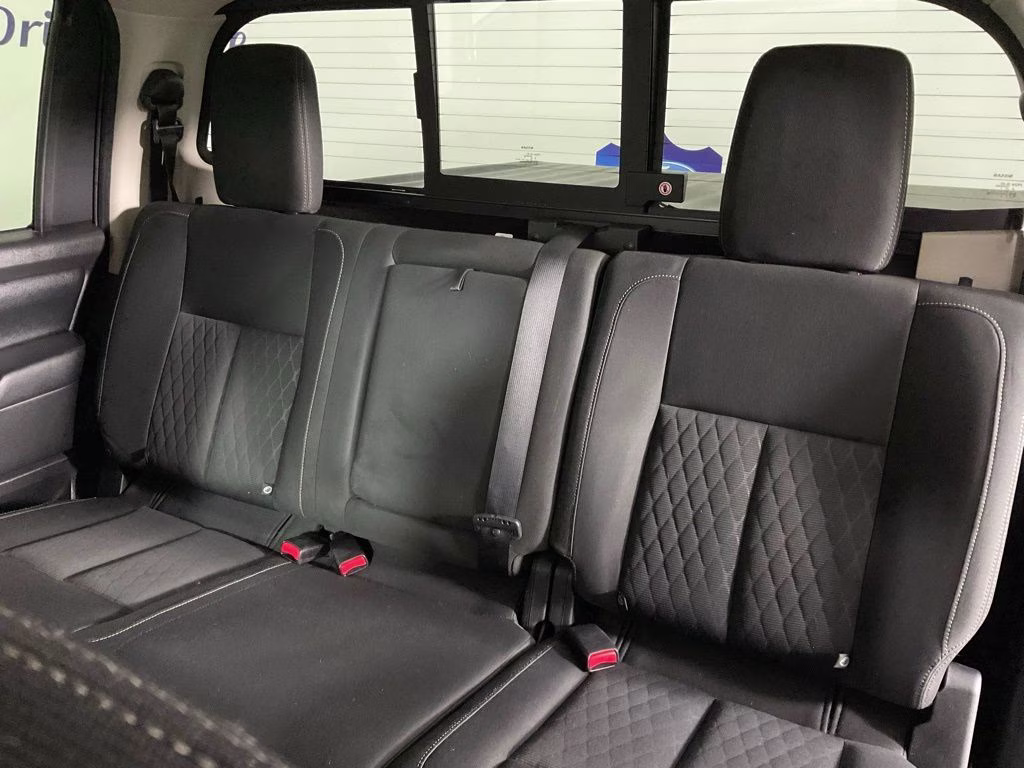 2017 Gun Metallic Nissan Titan SV 4X4 Truck