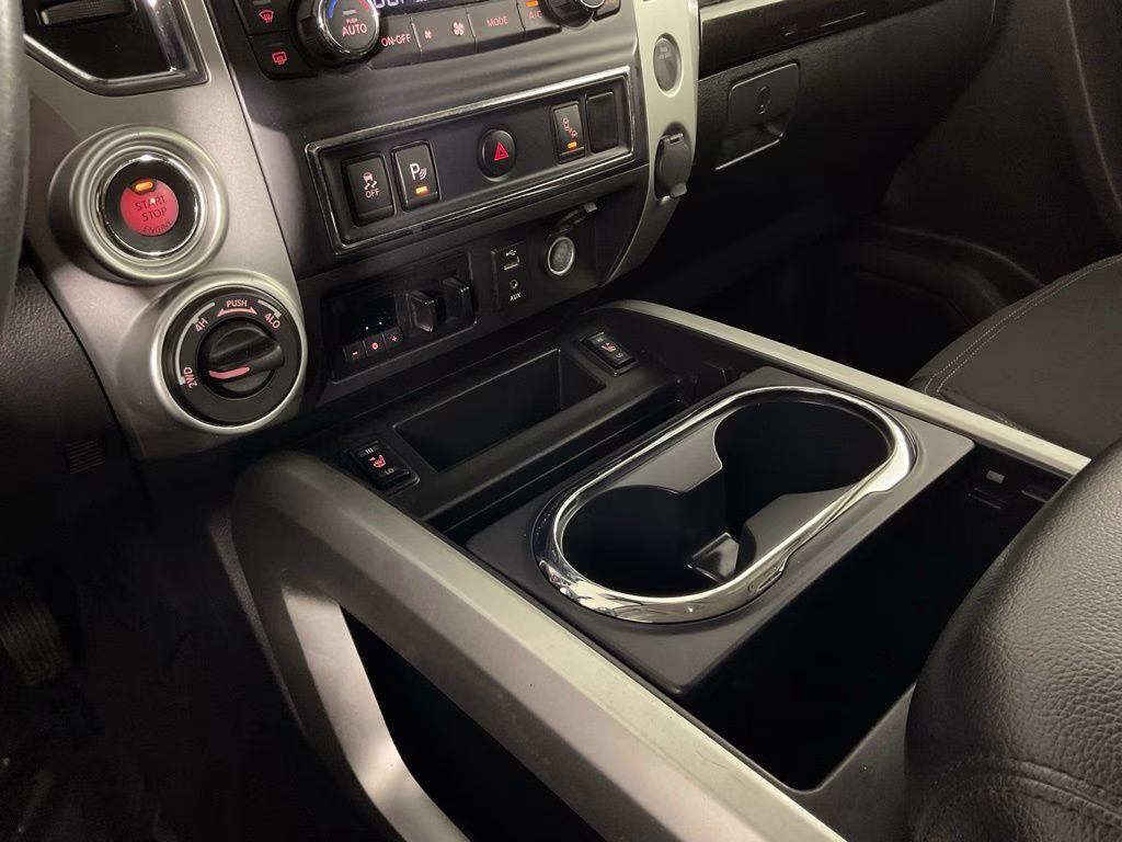 2017 Gun Metallic Nissan Titan SV 4X4 Truck