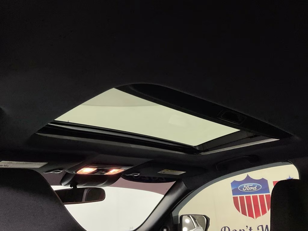 2020 White Honda Civic Si FWD Sedan