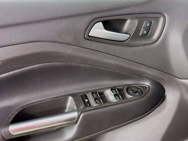 2019 Black Metallic Ford Escape SE 4X4 SUV