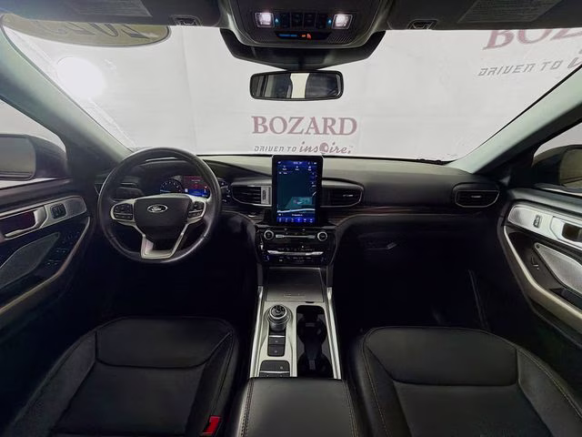 2023 Silver Metallic Ford Explorer Limited RWD SUV