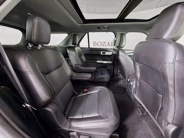 2023 Silver Metallic Ford Explorer Limited RWD SUV
