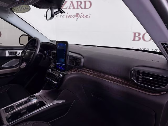 2023 Silver Metallic Ford Explorer Limited RWD SUV