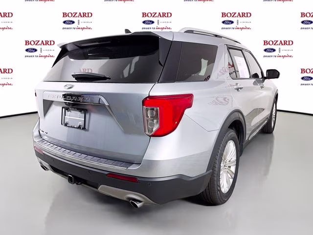 2023 Silver Metallic Ford Explorer Limited RWD SUV