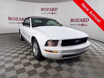 2009 White Ford Mustang V6 Premium RWD Convertible