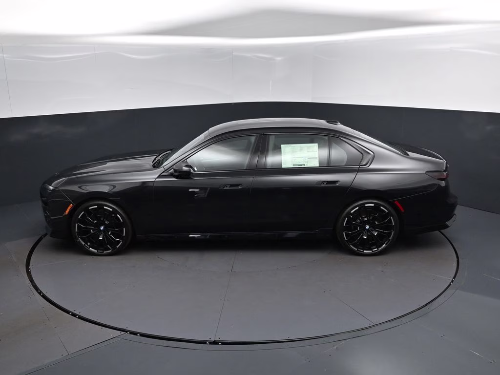 2026 Black Sapphire Metallic BMW 7 Series 760i xDrive AWD Sedan