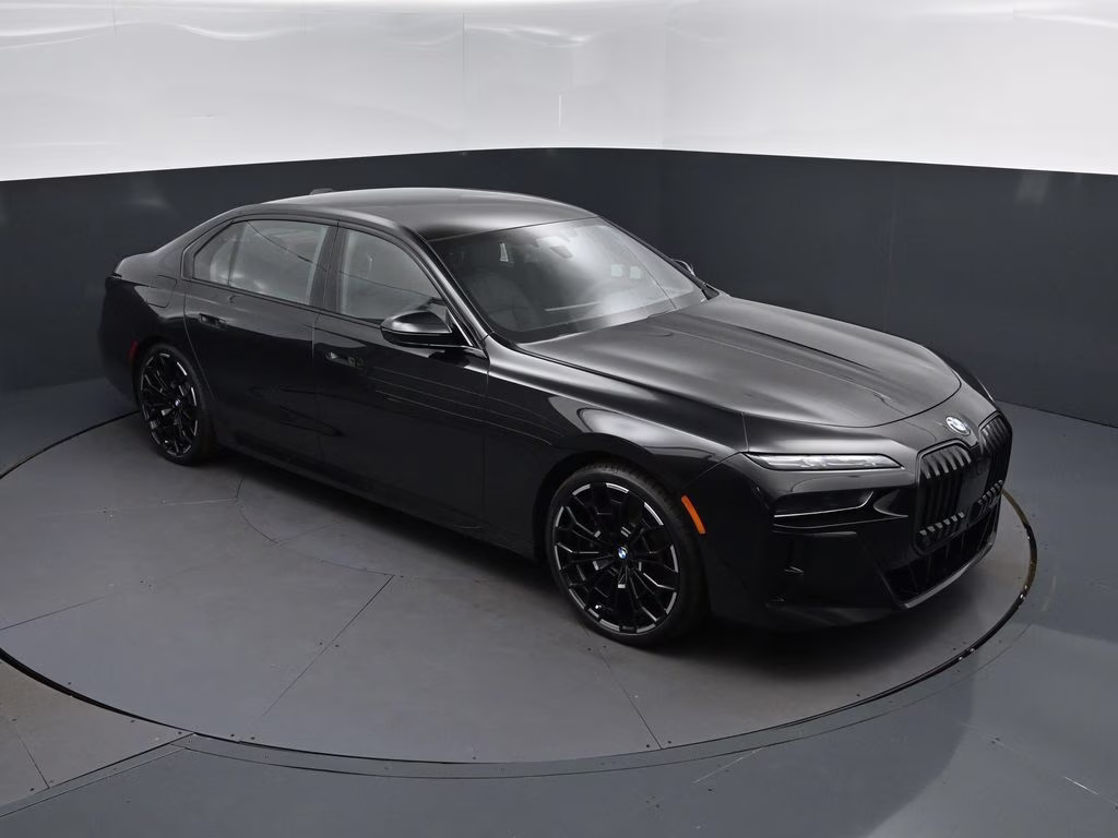 2026 Black Sapphire Metallic BMW 7 Series 760i xDrive AWD Sedan