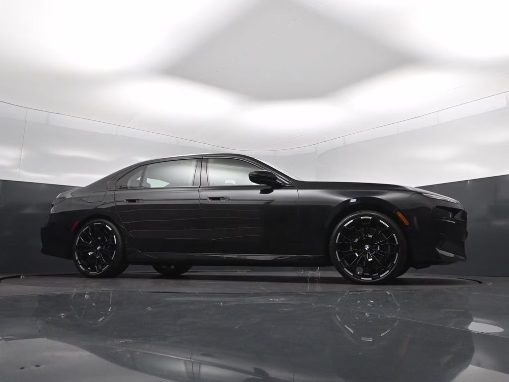 2026 Black Sapphire Metallic BMW 7 Series 760i xDrive AWD Sedan