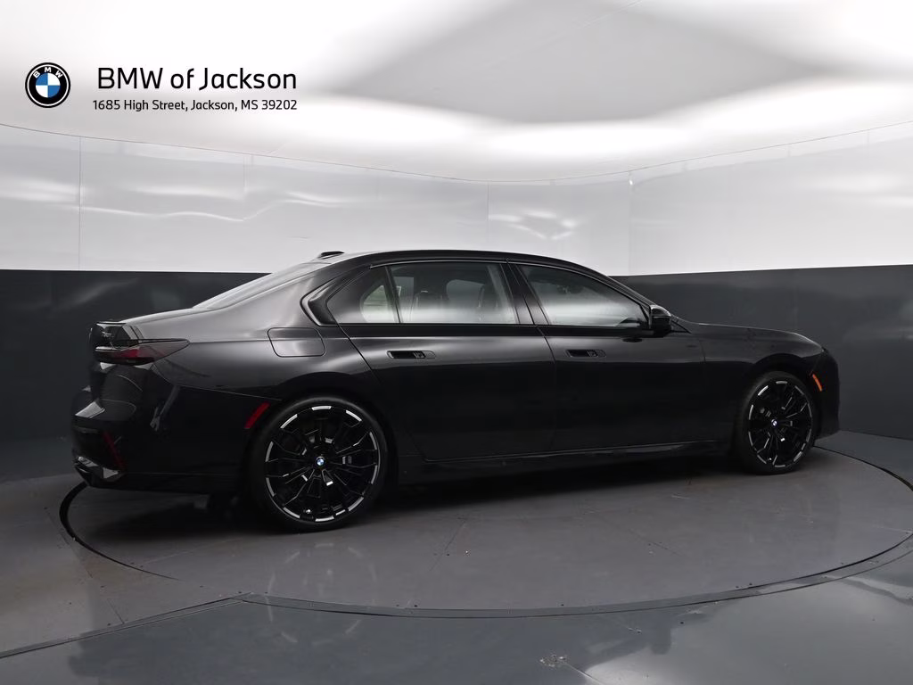 2026 Black Sapphire Metallic BMW 7 Series 760i xDrive AWD Sedan