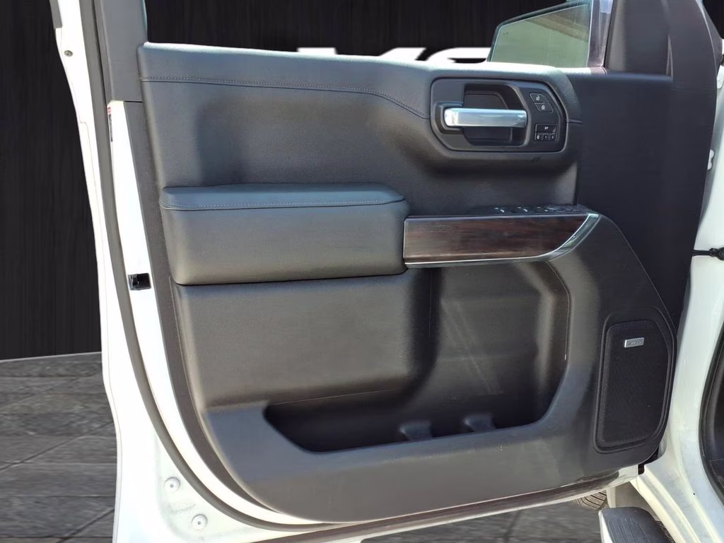 2021 SUMMIT WHITE GMC Sierra SLT 4X4 Truck