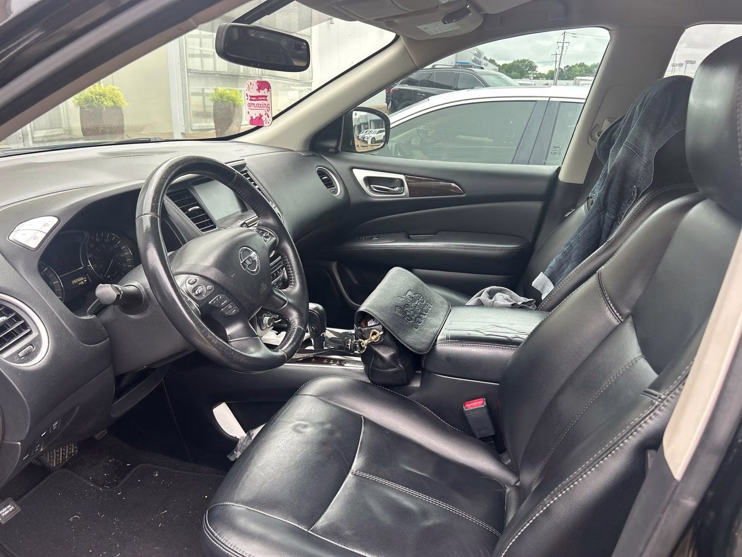 2015 Magnetic Black Nissan Pathfinder SL FWD SUV