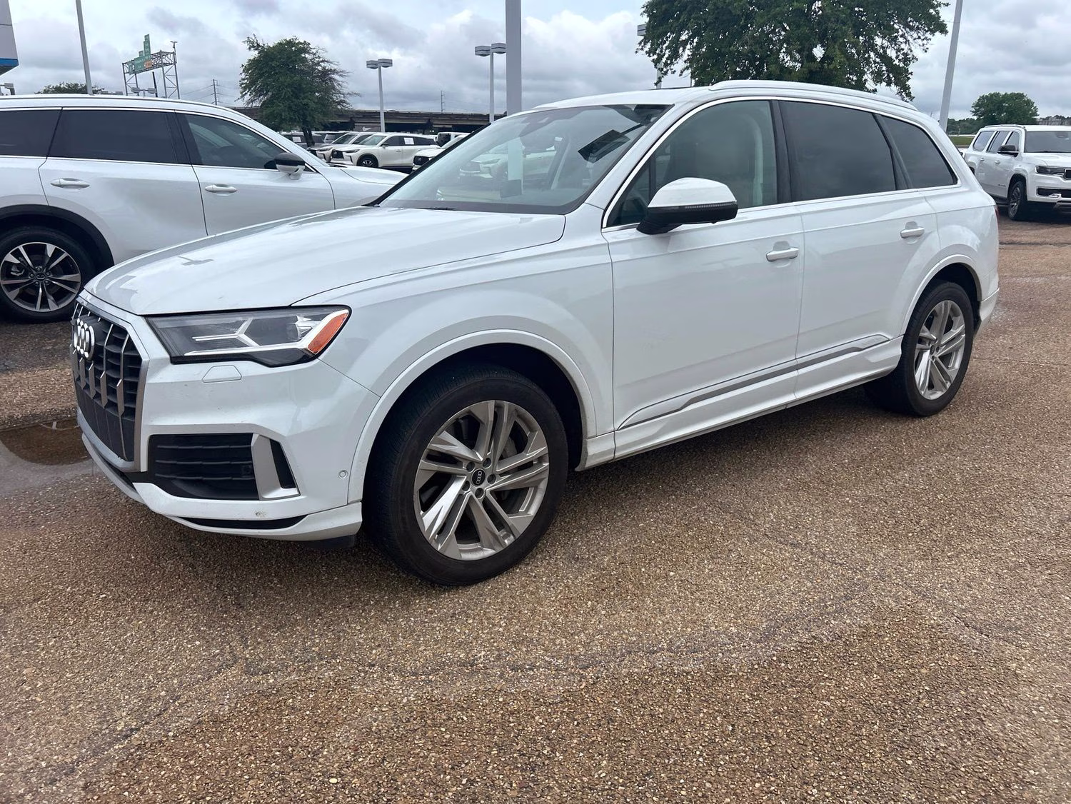 2021 Glacier White Audi Q7 45 Premium Plus AWD SUV
