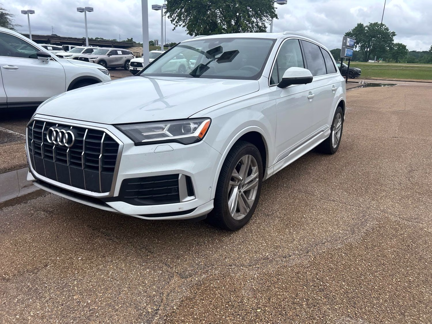 2021 Glacier White Audi Q7 45 Premium Plus AWD SUV