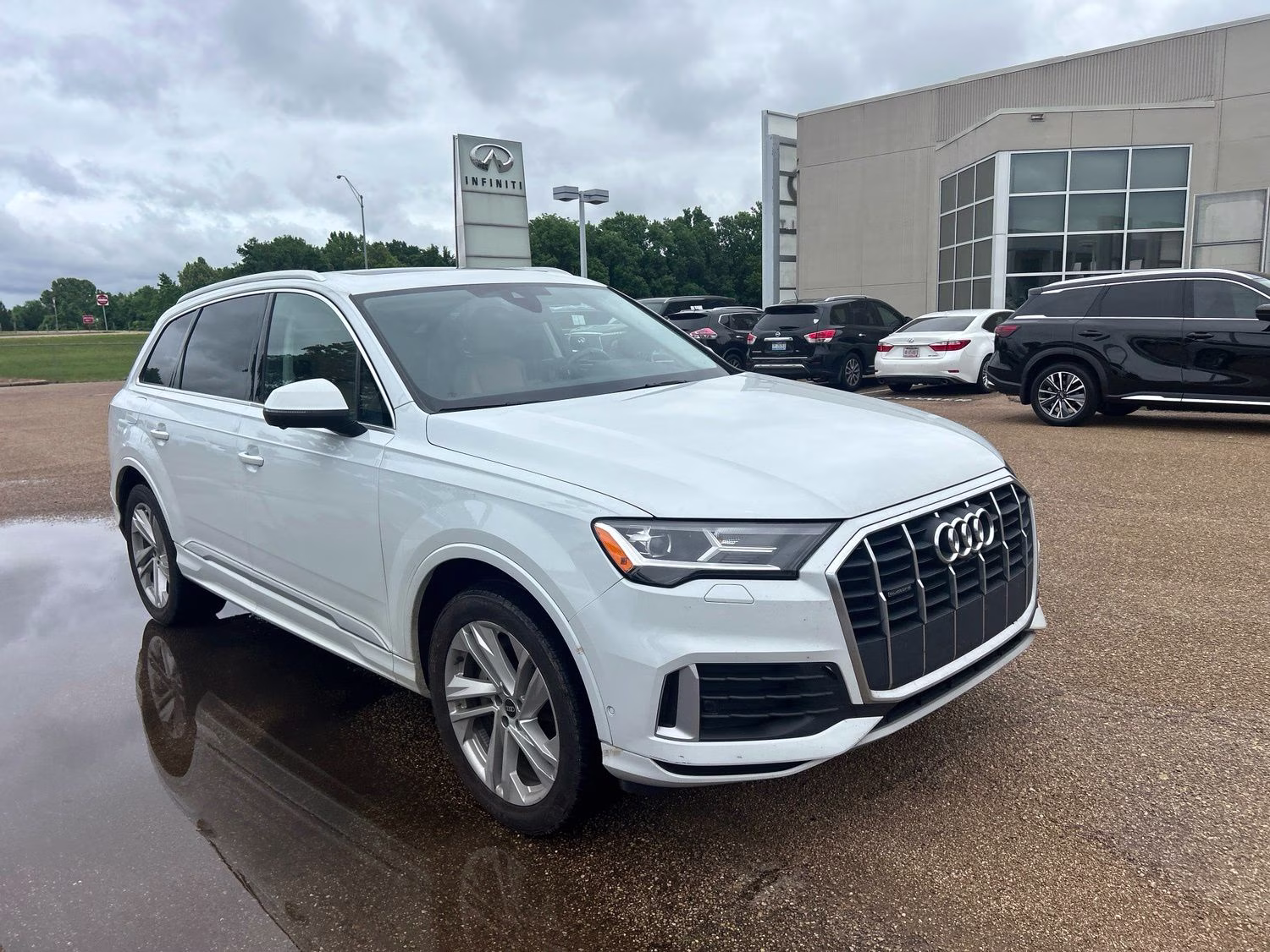 2021 Glacier White Audi Q7 45 Premium Plus AWD SUV