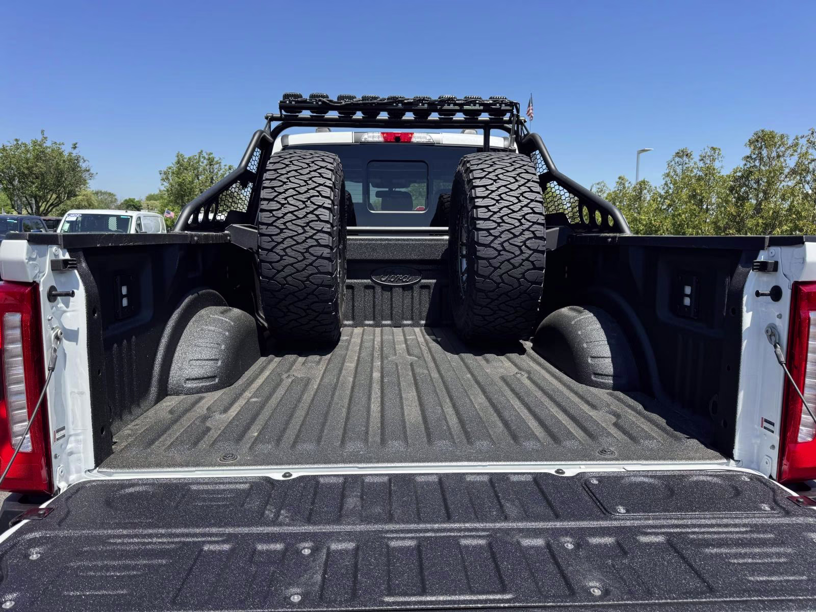2026 White Ford Super Duty F-250 SRW 4X4 Truck