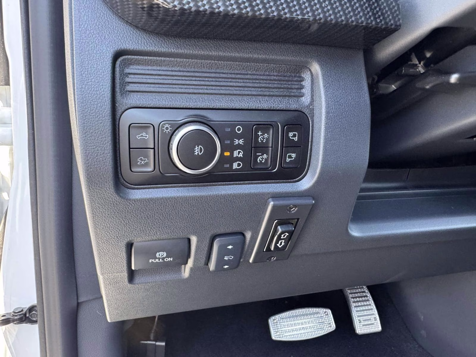 2026 White Ford Super Duty F-250 SRW 4X4 Truck