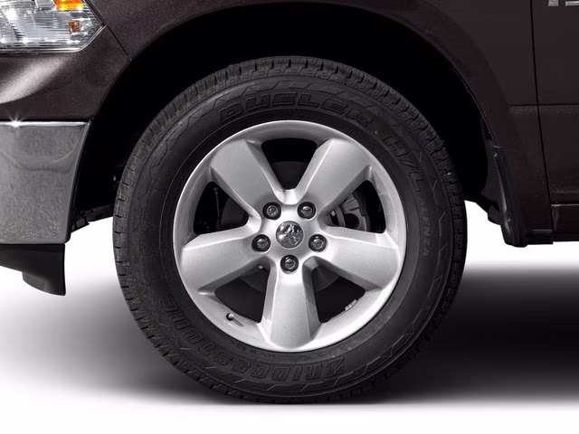 2017 Bright Silver Metallic Clearcoat Ram 1500 Big Horn 4X4 Truck