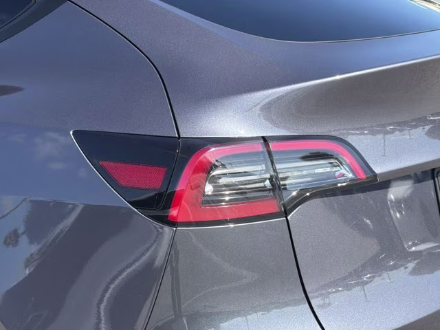 2023 Midnight Silver Metallic Tesla Model Y Long Range AWD SUV