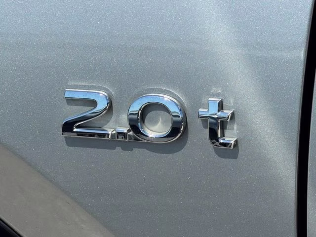 2018 Blade Silver INFINITI QX30 LUXE FWD SUV