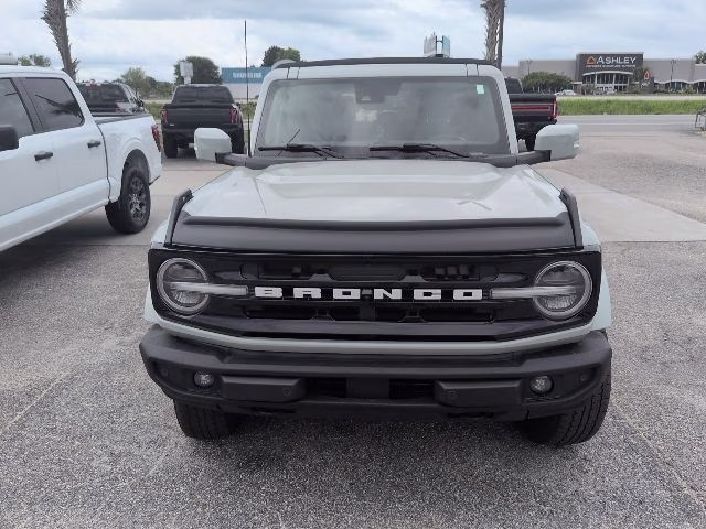 2023 Cactus Gray Ford Bronco Outer Banks 4X4 SUV