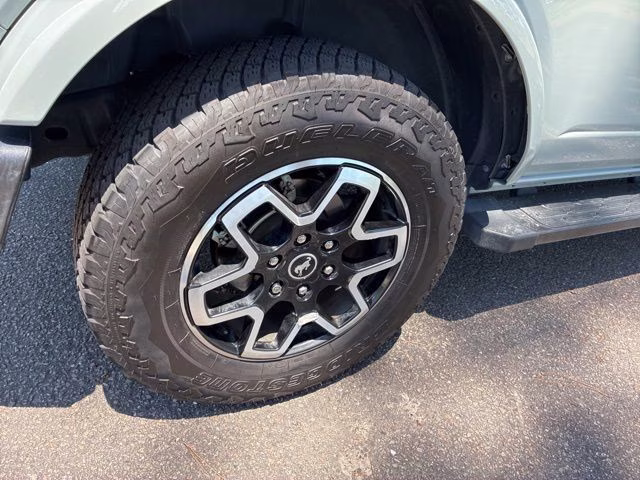 2023 Cactus Gray Ford Bronco Outer Banks 4X4 SUV