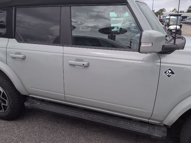 2023 Cactus Gray Ford Bronco Outer Banks 4X4 SUV